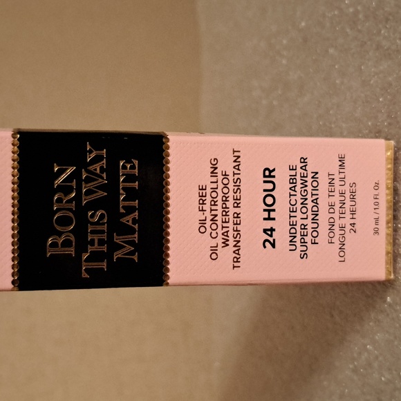 GANACHE Too Faced Matte Born This Way Foundation NIB - Picture 5 of 5